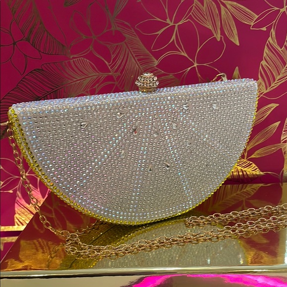 Most Wanted Handbags - Elegant Crystal Clutch with Gold Chain